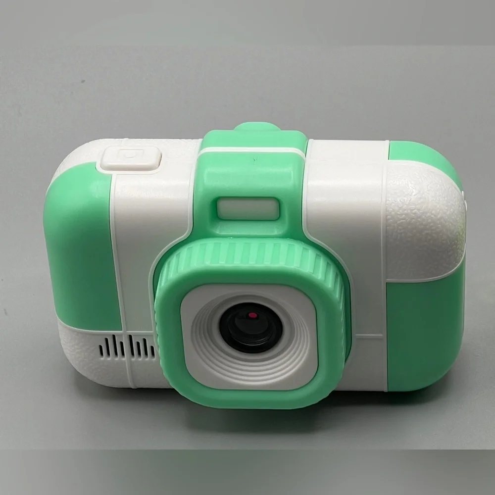 Suziyo Digital Camera For Children-‎ Green 40MP New in Box